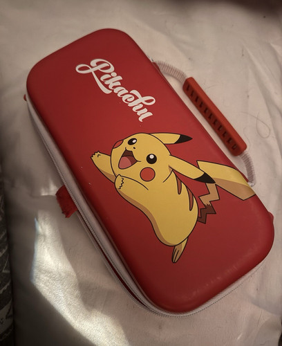 Pikachu hard shell zip travel - hard,