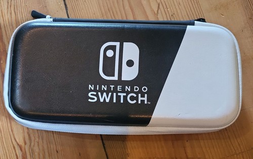 Official nintendo switch case - official,